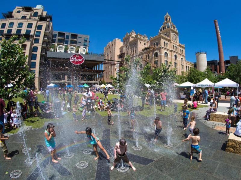فيلا Urban Elegance Retreat سان أنطونيو المظهر الخارجي الصورة